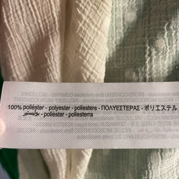 Zara Crème Ruffle Textured Button Down Blouse Size Medium - Picture 11 of 12